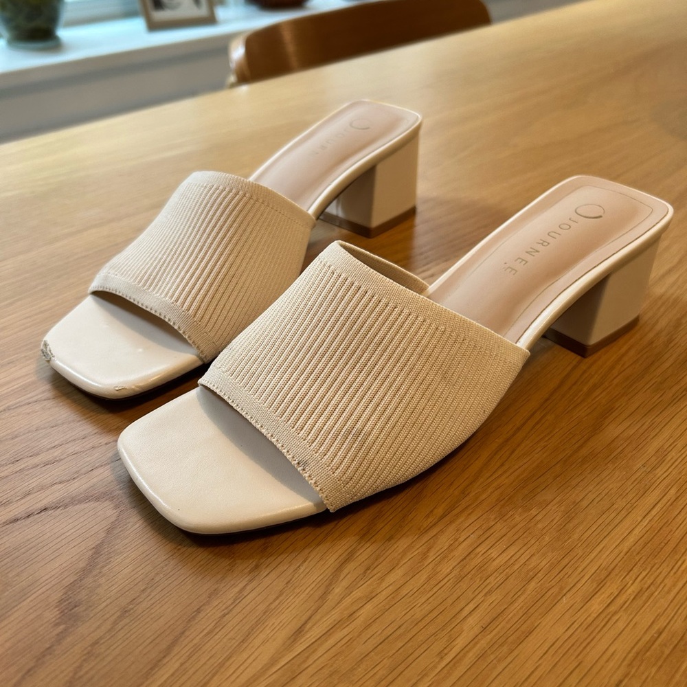 Journee Collection Women's Ivory Heel Mules